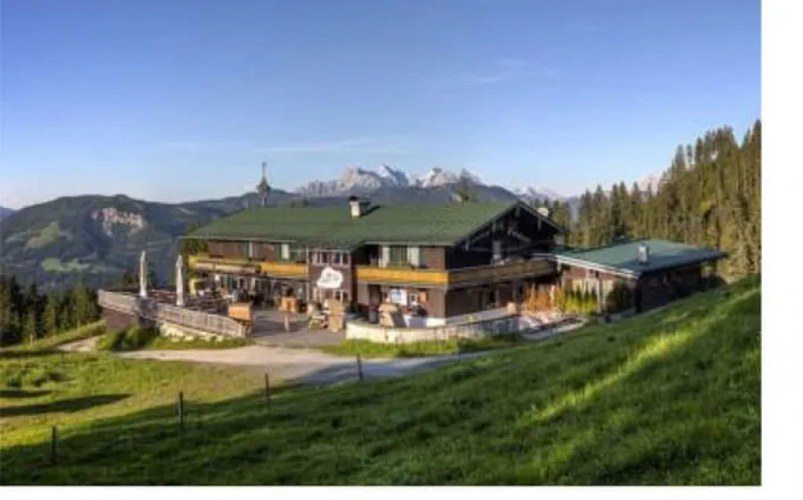 Winzerdinner-auf-der-Angerer-Alm Winzerdinner-auf-der-Angerer-Alm