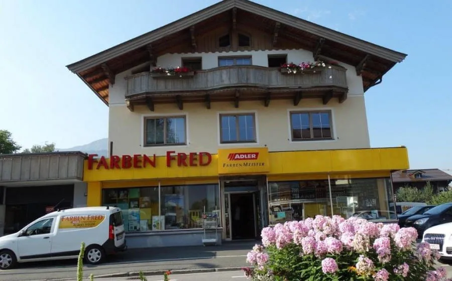 Totalabverkauf-bei-Farben-Fred