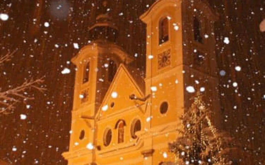 Weihnachtsfestmesse-mit-dem-Kirchenchor Weihnachtsfestmesse-mit-dem-Kirchenchor