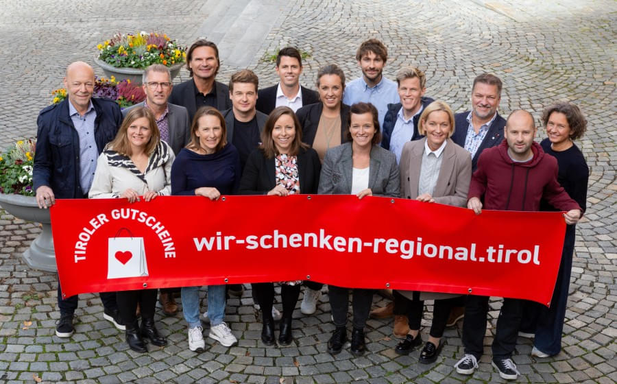 Tiroler-Gutscheine-wir-schenken-regional.