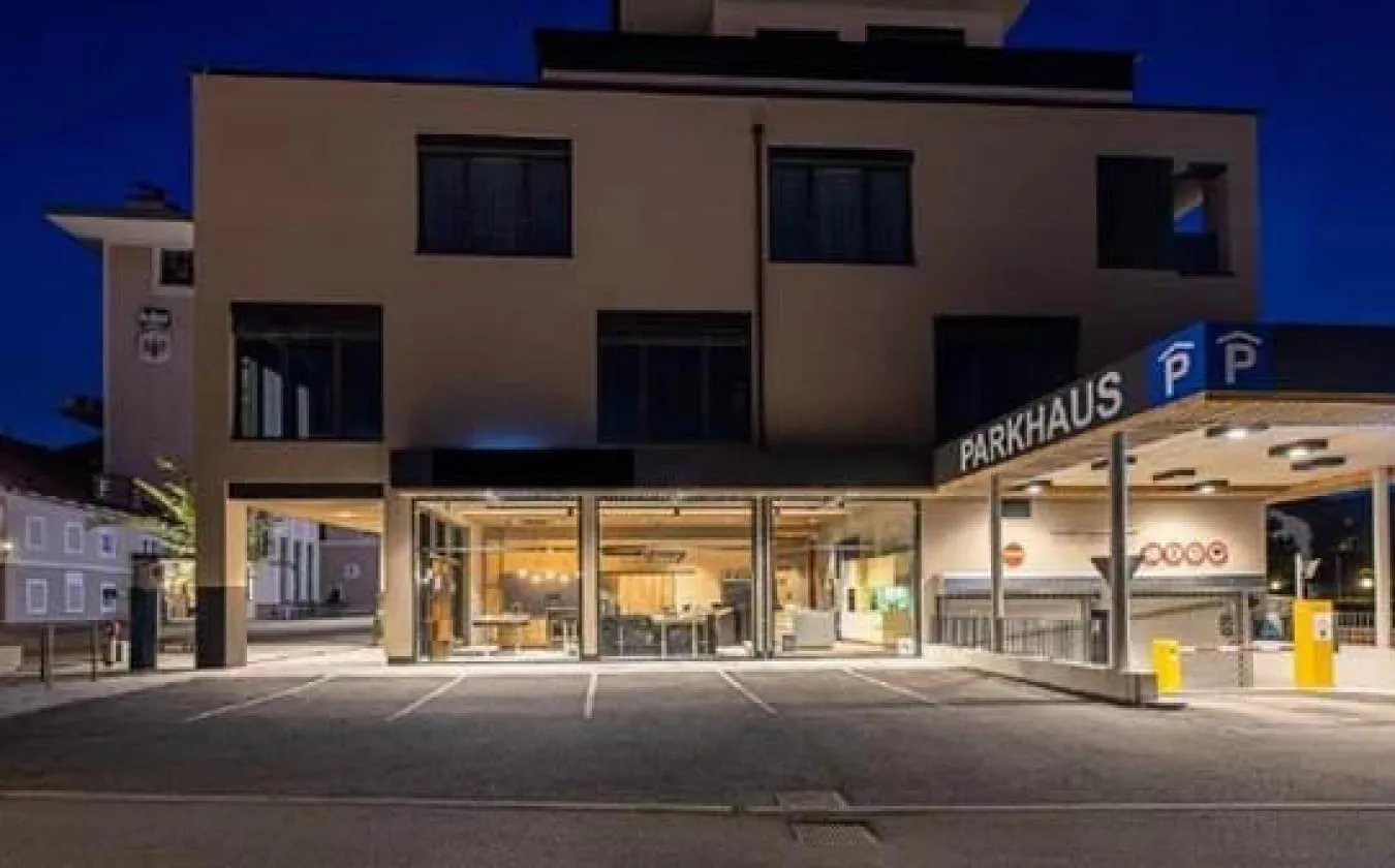 zentral-gelegene-Geschaeftsflaeche